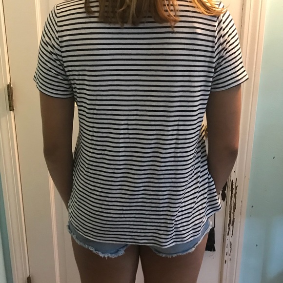 Striped flowy t-shirt - Picture 4 of 4